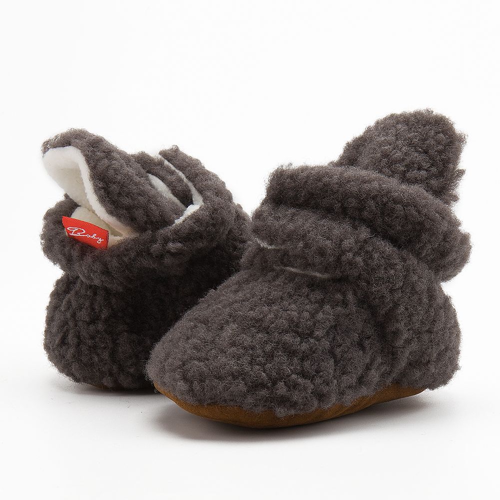 Herbst und Winter Neue Babyschuhe Weiche Unterseite Kleinkindschuhe Korallen Samt Fällt Nicht Ab Schuhe Warme Schuhe Babyschuhe