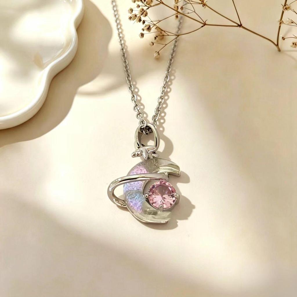 Elegant Cat Pendant Necklace: Fresh Design with Micro-Set Zircons for Women - Light Luxury & High-End Feel; Perfect Clavicle Chain Accessory.