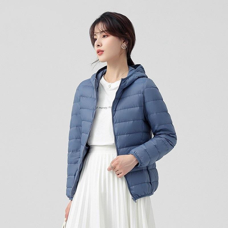 Down Jacket Women's Light and Thin Autumn and Winter Hooded Short Down Comfortable and Fashionable Foreign Style Liner Warm Jacket