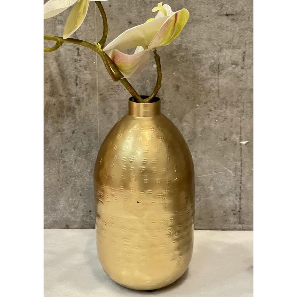 Metal Flower Vase for Home Decor and Living Room Vintage Decor Antique Decor for Home DecorFree Artificial Flower
