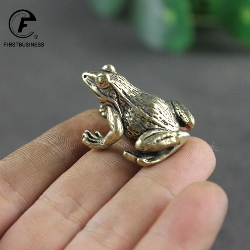 Brass Golden Toad Lucky Tea Pet Vintage Simulation Animal Figurines Miniatures Home Office Desk Ornament Car Decoration Crafts