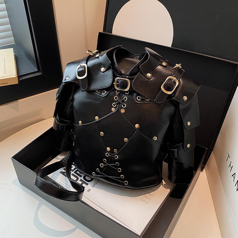 Stylish retro medieval shoulder helmet armor three-dimensional tote bag personalized halloween oblique span bag