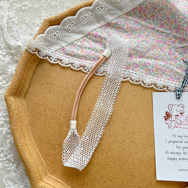 

Korean Lace Edging Embroidered Baby Headband - White