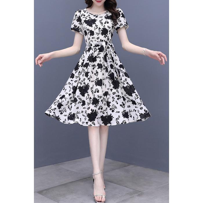 

Beautiful floral dress, high waist temperament, short sleeves, small gram ice silk skirt, children s summer M