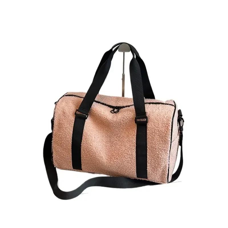 

Leisure Solid Color Zipper Large Capacity Travel Bag Winter Durable Leisure Sports Handbag рожевий