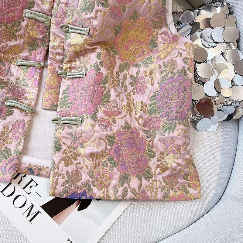 Temperament Vest Women 2025 Spring and Summer Color Outer Wear Round Neck Disc Buckle Vest