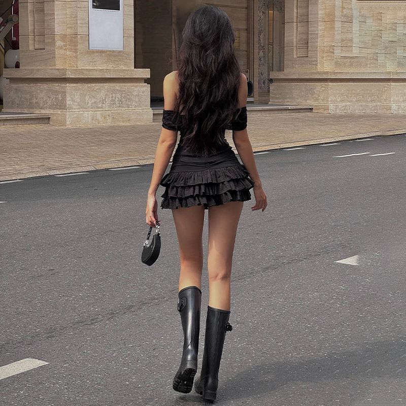 INS Western Style 2025 Spring New Sexy off-Shoulder Tube Top Top Stitching Frill Skirt sets Women