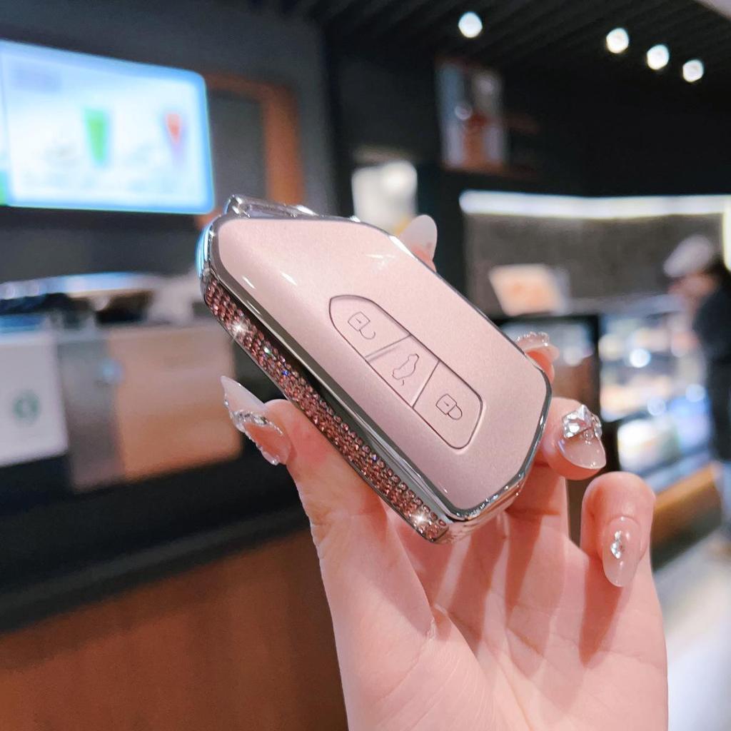 Volkswagen Key Cover for Golf 8, Sagitar, Lavida, Tiguan, Bora, Passat - Car Key Shell with Buckle