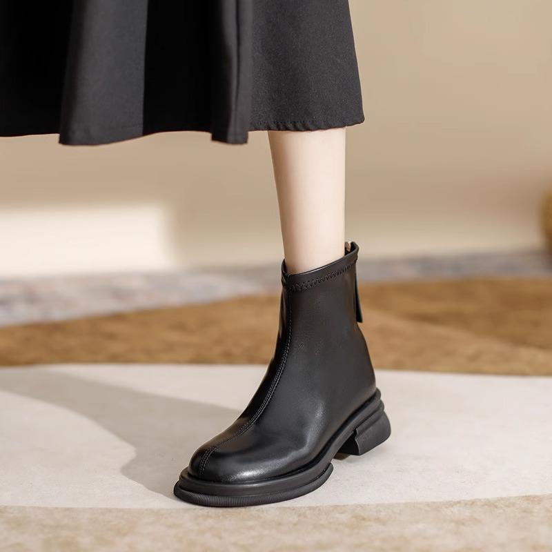 Leather brown short boots women's 2025 new spring and autumn single boots flat bottom super fire advanced Martin boots thin boots