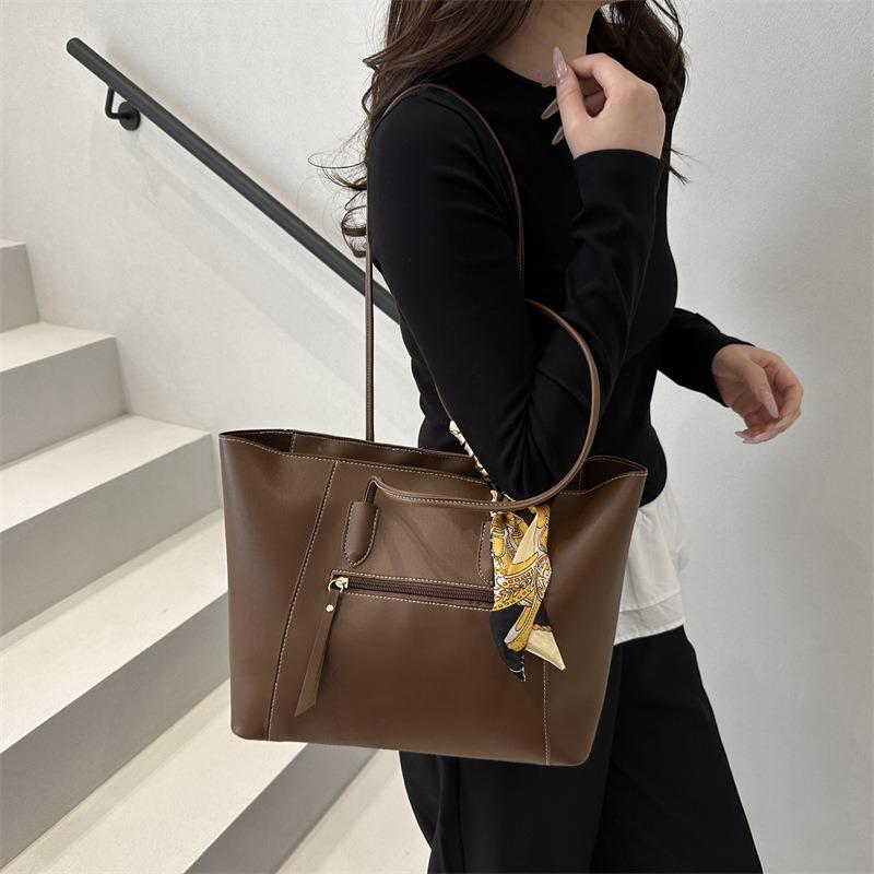 New Tote Bag Hand Bag Large Capacity Solid Color Simple Shoulder Armpit Bag Commuting Versatile
