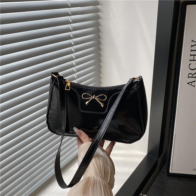 Fashion bow new personality trendy texture commuter underarm shoulder bag women
