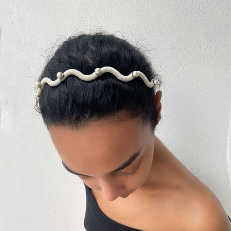 SCHO JEWELRY Ariel Wave Pearl Velvet Hairband