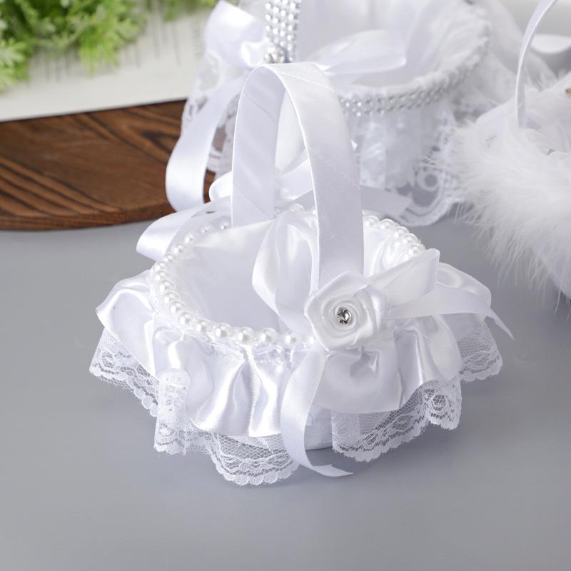 White Flower Girls Basket Pearl Lace Simple Wedding Basket for Flower Bride/kids Hand Held Wedding Ceremony Party Decorations