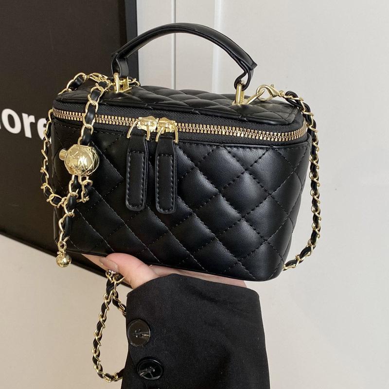 Silver Mini Bag Women's Summer 2025 Tide Rhombus Chain Handbag Commuter Shoulder Crossbody Bucket Bag