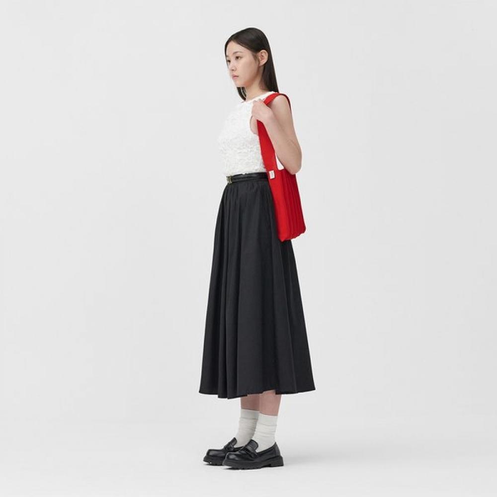 

Pleatsmama Light Shoulder Bag Red Single option