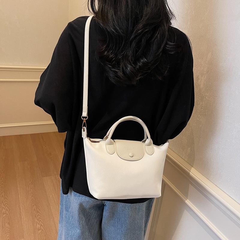 

Легкая портативная маленькая квадратная сумка, простая атмосферная повседневная наплечная сумка, регулируемый плечевой ремень, сумка-мессенджер для поездок на работу 30*10*17 белый