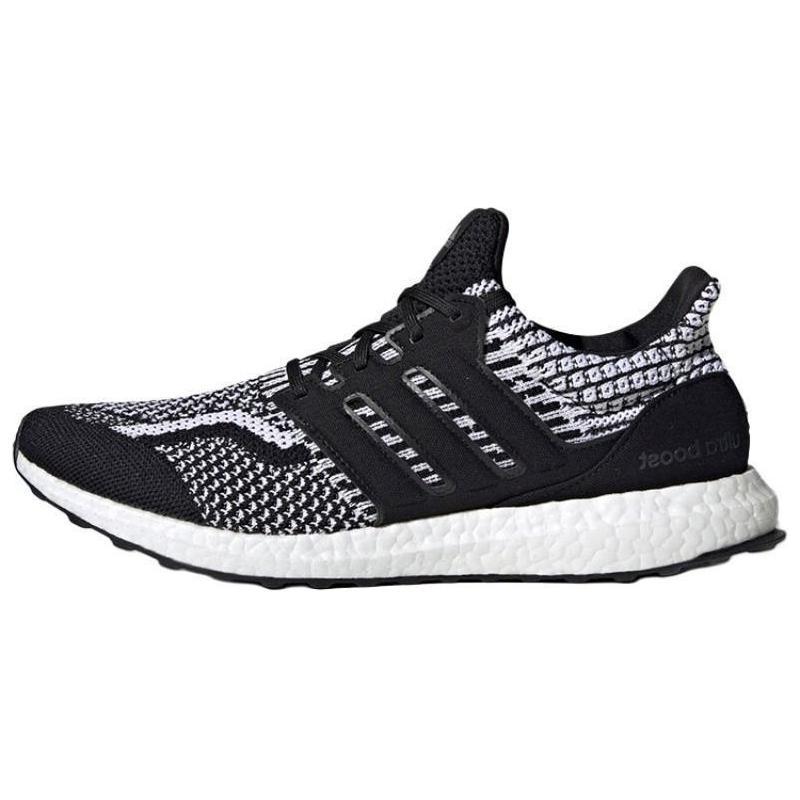 

Новые Adidas Ultra Boost 5.0 Dna Oreo FY9348 42.5