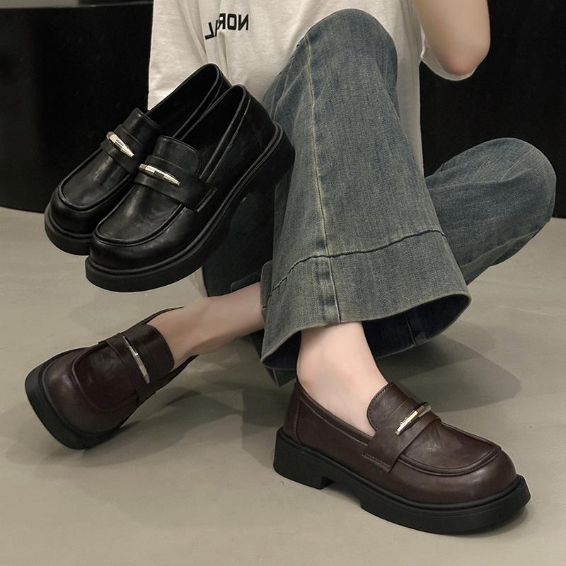 Platform loafers women's one-pedal 2025 new autumn and winter black versatile jk shoes retro British style small leather shoes