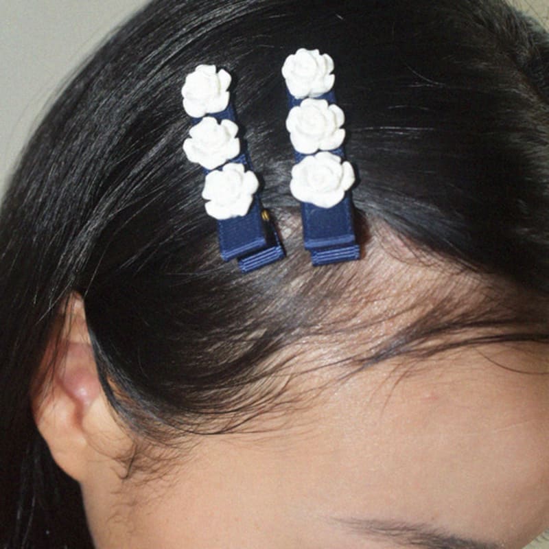 

usite Field WHITE Flower HAIR PIN (2PCS 1SET) WHITE FREE