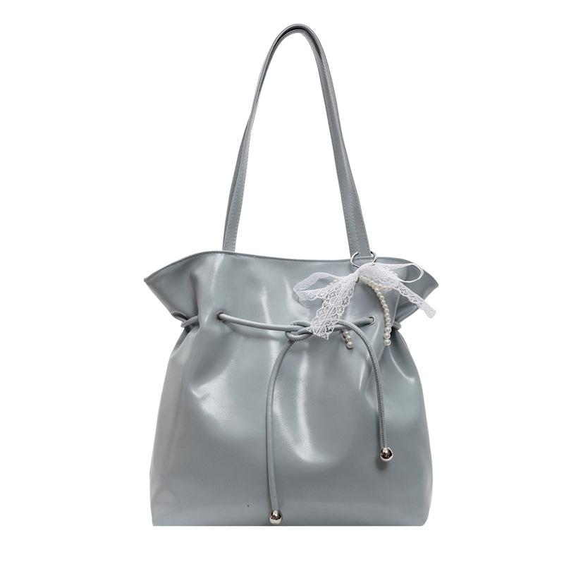 

2025 new lazy wind wrinkle oil wax pitot bag commuting large capacity fashion Ou Ruofeng shoulder women s bag синий