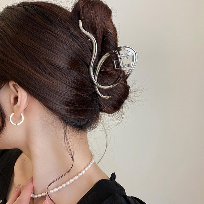 Gabi Initial Metal Hair Clip gold