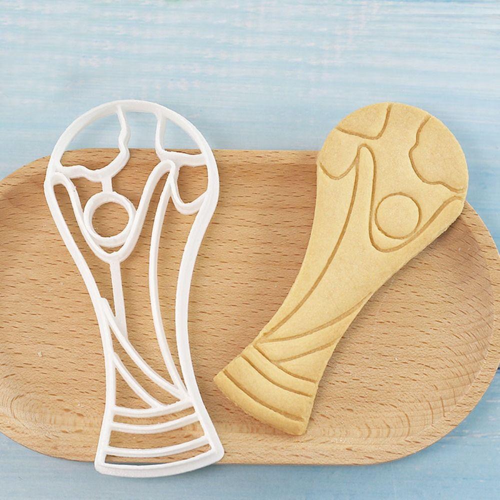 1/4 Stück Kreativer Fußballförmiger Ausstecher Fußballförmige Haushalts-Sport-Thema Backform Glatte Oberfläche Schneideform