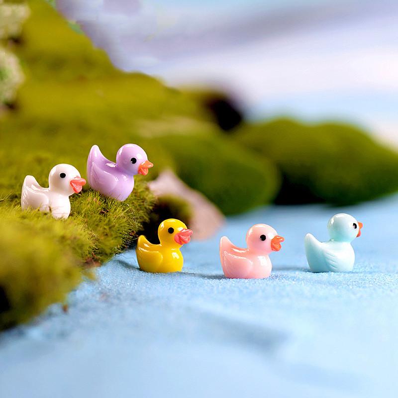 

10 шт. Маленькая желтая уточка кулон мох микро ландшафт украшения смоляные поделки фиолетовый