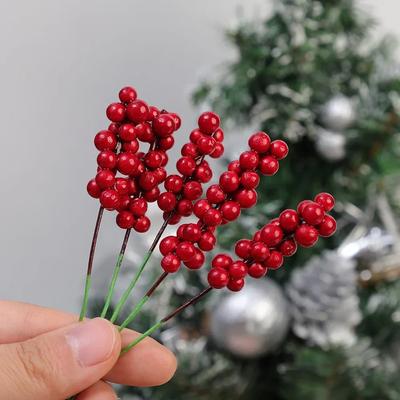 Lot de 60 branches de baies rouges artificielles, étamines de houx de Noël, bouquets de fleurs artificielles, décoration de fête de Noël, nouvel an, maison