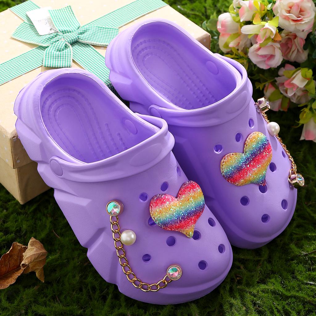 Casual girls clogs with heart decorations, lightweight and non-slip clogs, suitable for indoor and outdoor showers 3057