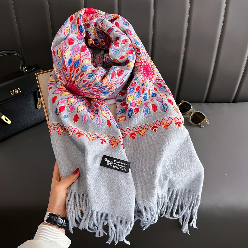 Winter Cashmere Women Scarf Female Warm Luxury Scarves Lady Blanket Thick Tassel Women Embroidered Shawl Foulard Tippet Pashmina