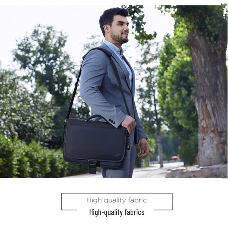 Lenovo ThinkPad 15.6-inch Laptop Messenger Bag