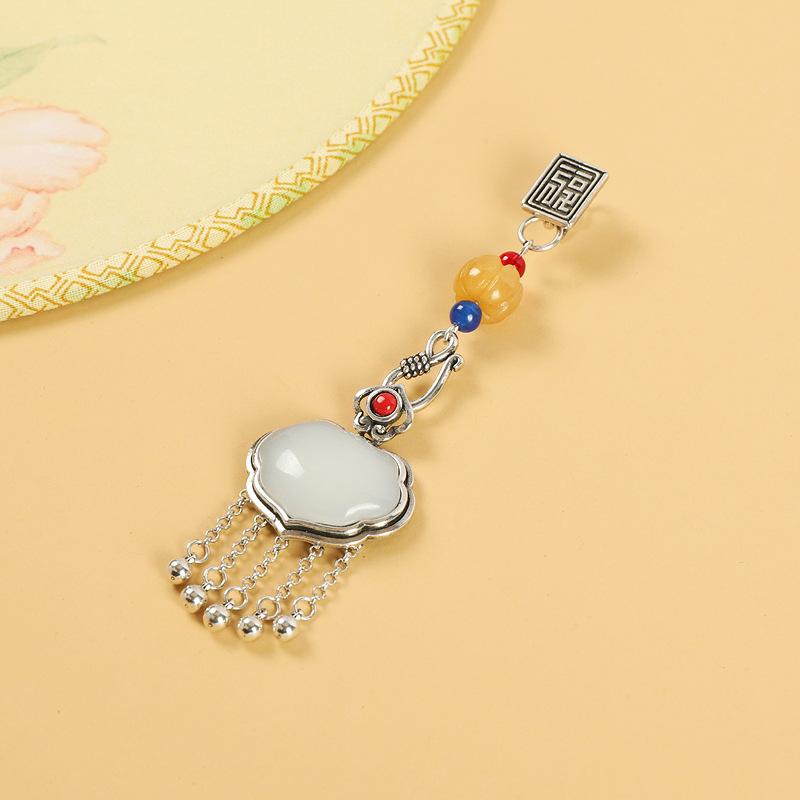 Chinese style white jade Ruyi cheongsam press pendant retro elegant high-end fringed pendant pendant Hanfu accessories women
