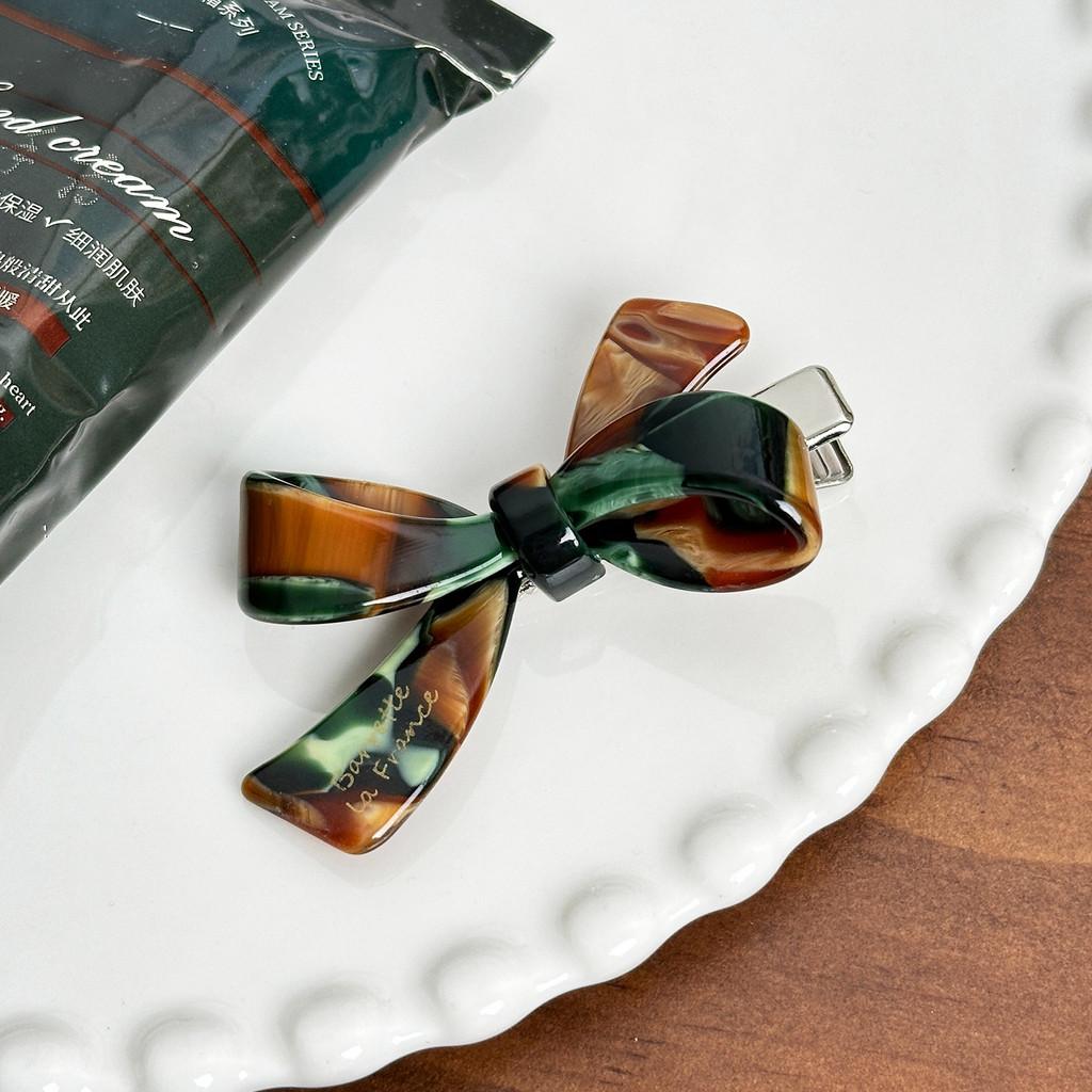 Chic Retro Acetate Hair Clips Featuring Bow Design For Effortless Style And Comfort