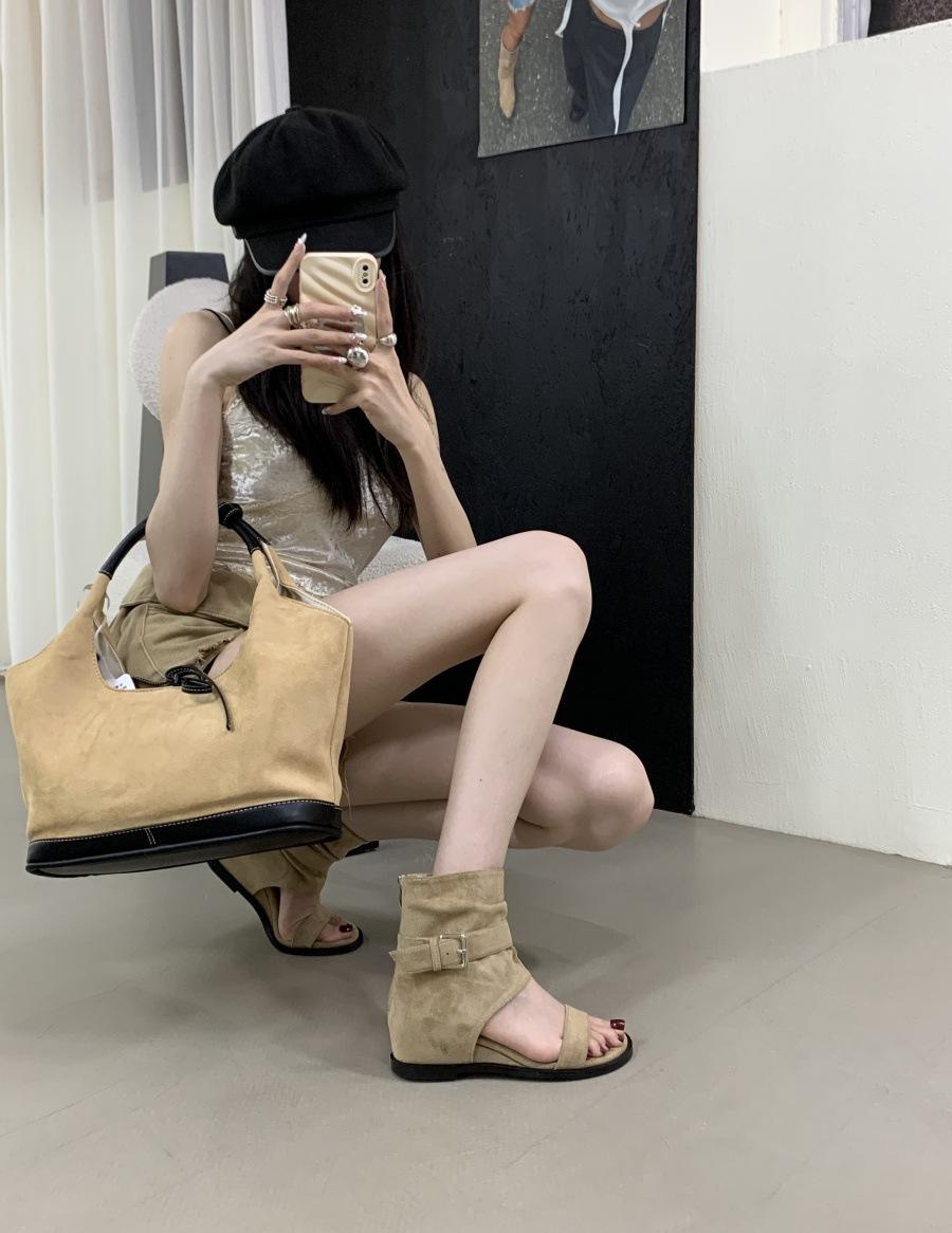 

Retro flat-bottomed casual niche design Roman sandals women s summer new Korean version one-word with rear zipper cool boots 39 хаки