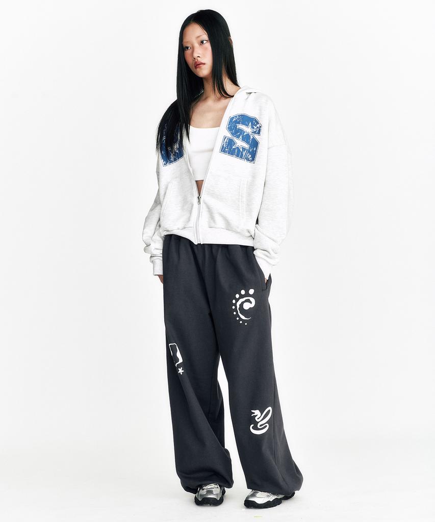 Sseleupe Symbol Embossed Sweatpants Charcoal