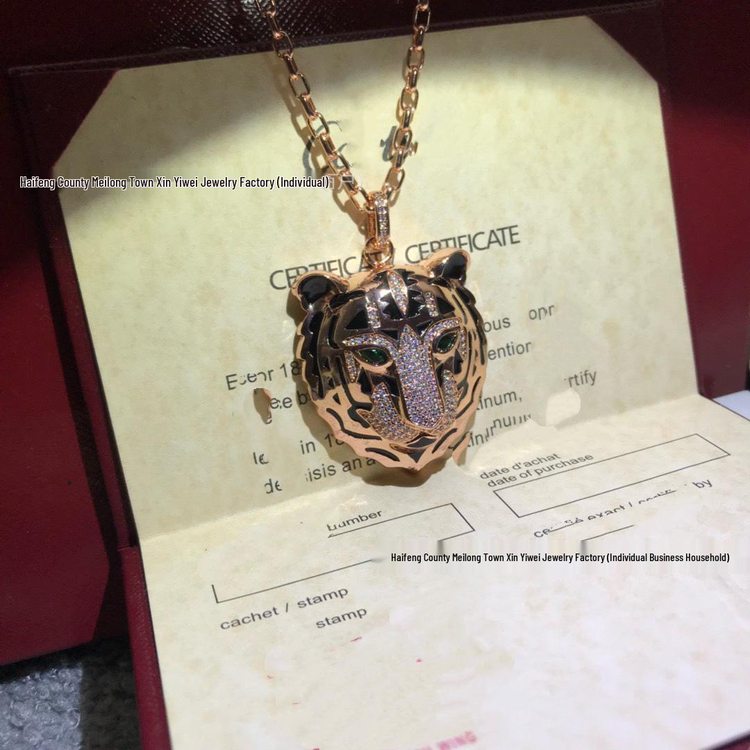 Luxurious Domineering Tiger Head Diamond Necklace