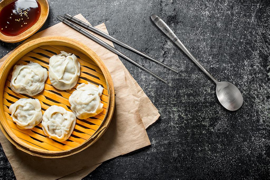 BALWOO Korean Style Vacuum Spoon Chopsticks Korean Joseon Dynasty Gyeongbokgung Color Dancheong Pattern Design SUS304 Stainless Steel Korean Spoon