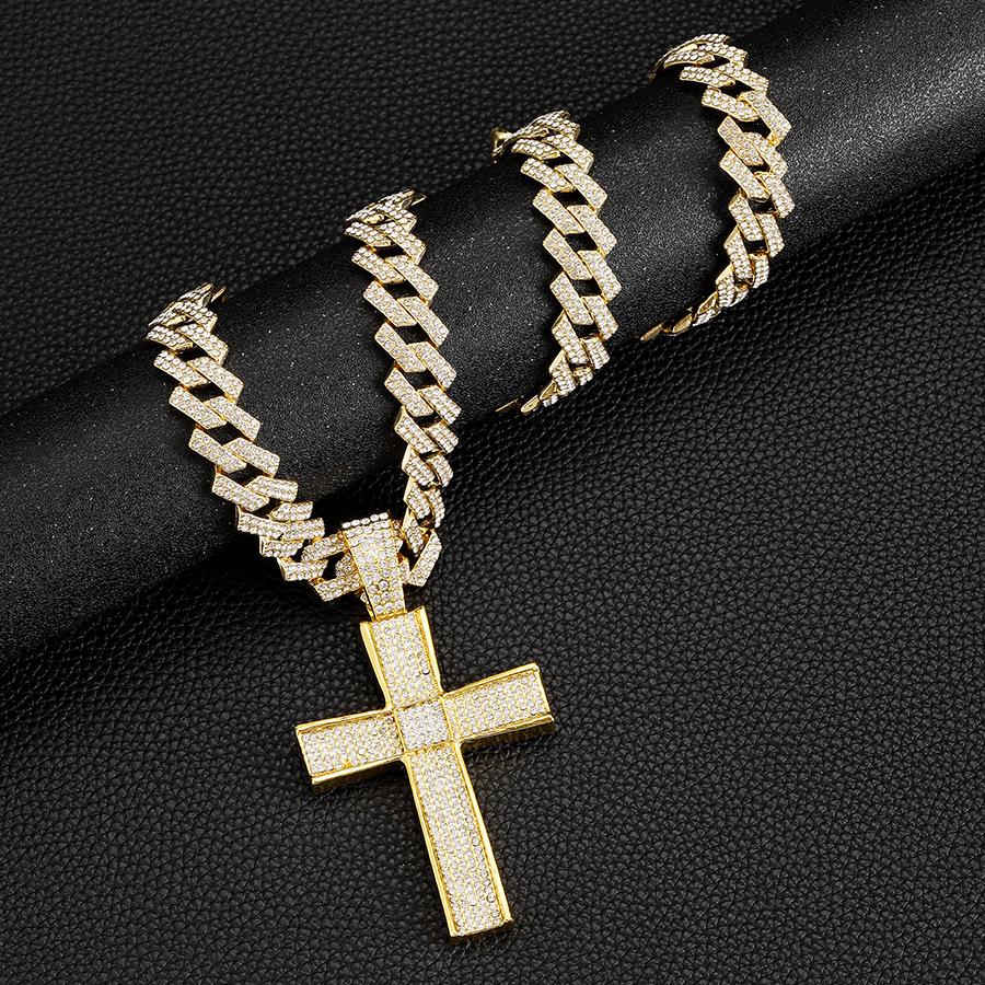 European and American Hot Selling Personalized Cross Cuban Chain Niche Design Full Diamond Hip-hop Cuban Chain Necklace Men's Necklace
