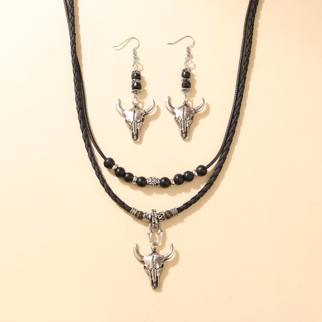 Trendy Five Leaf Clover Beaded Necklace And Earrings Set With Braided Wax Cord Pendant For Casual Everyday Wear