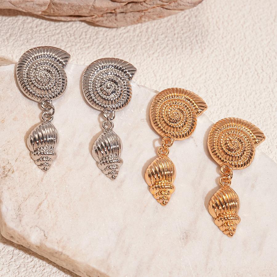 Shell Pattern Conch Earrings High-end Niche Exaggerated Unique Earrings for Women