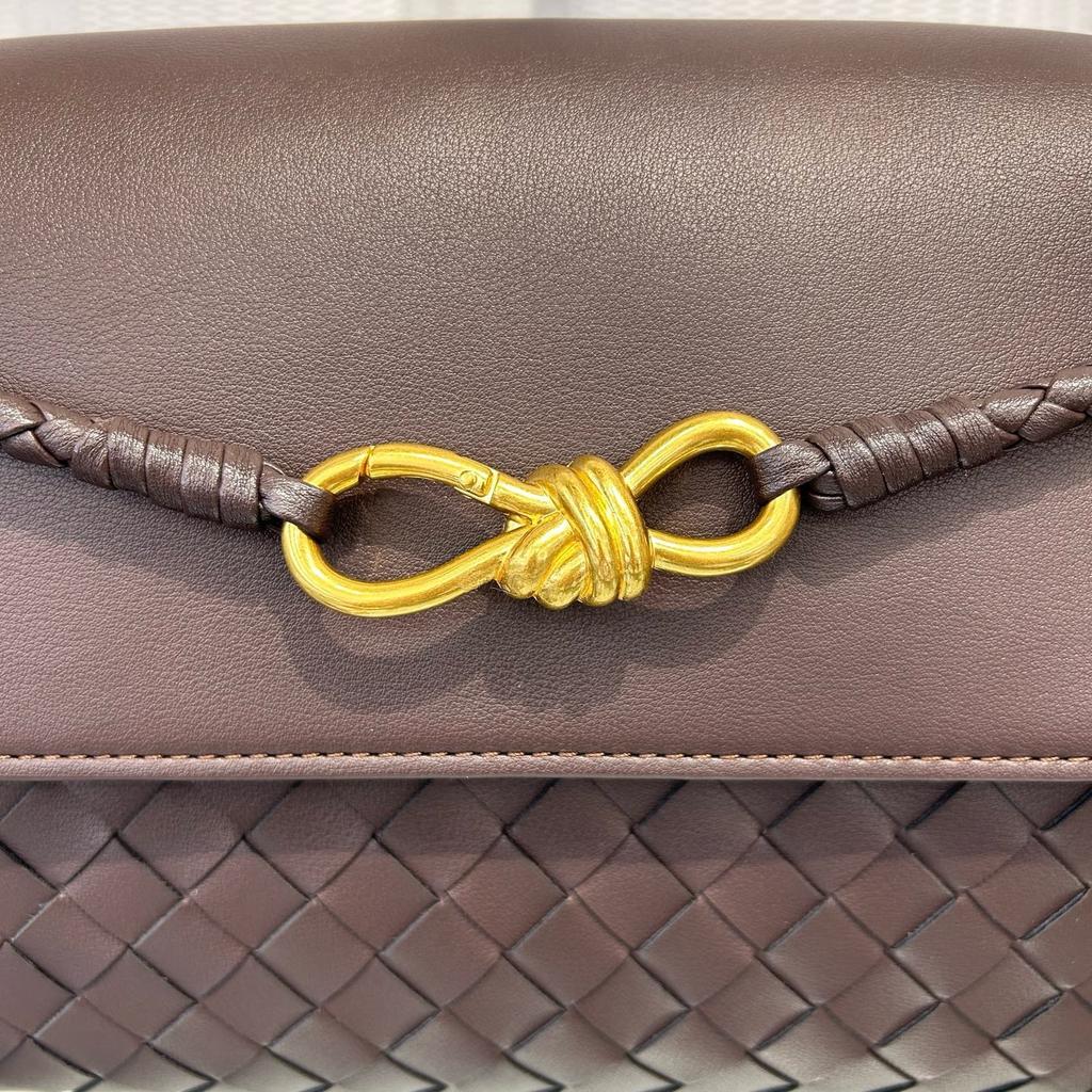 2026 Cross-border Leather Woven Messenger Bag, the Same Fashion Trend for Men and Women, Commuting Versatile Single Shoulder Messenger Bag Bag