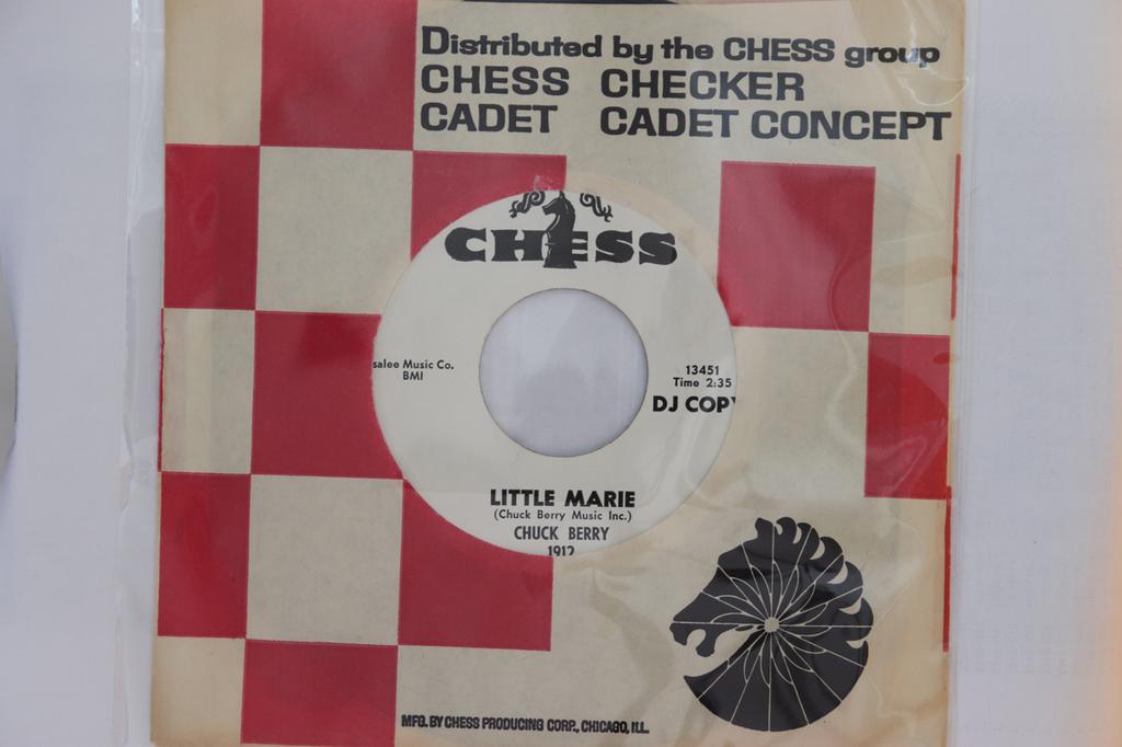 7palcová deska CHUCK BERRY - Little Marie / Go, Bobby Soxer 1912 Chess 1964 US Rock Použitá