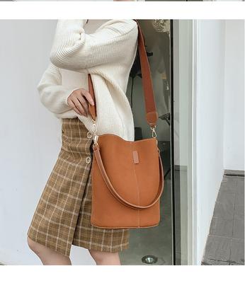 Large Capacity Bucket Bag for Women Matte Leather Shoulder Bag Wide Strap Designer Crossbody Bag