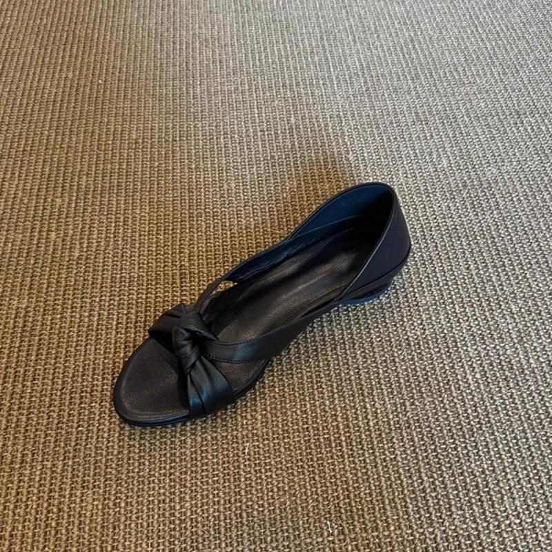 

Sheepskin version~ retro matte leather kinked cross-strapped sandals women s new summer wear versatile flat-bottomed cool slippers 35