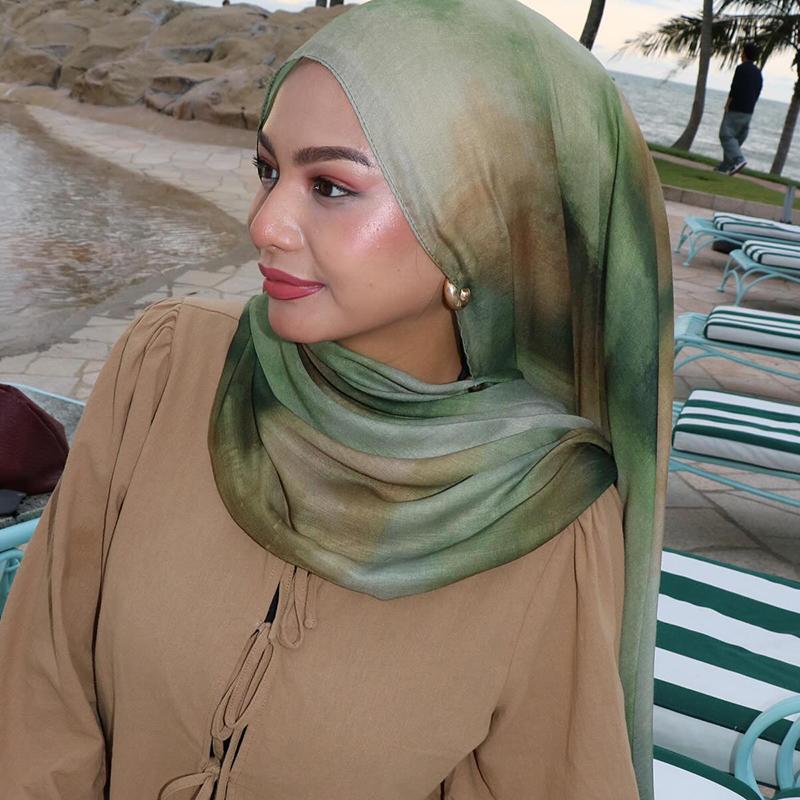 

Designer Scarf Watercolor Hijab Satin Print Modal Hijabs Breathable Soft Long Fashion Scarves Headscarf Paisley Muslim Shawl