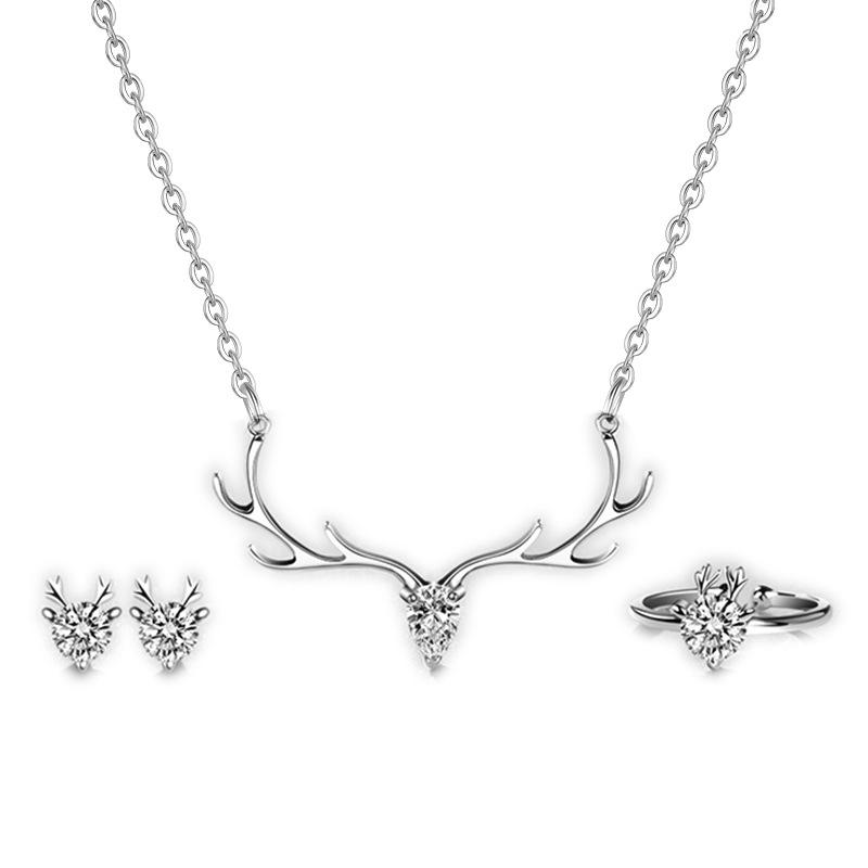 One Deer Has Your Necklace, Little Deer Horn Pendant, Female Clavicle Chain, Japanese and Korean Simplified Student Mori Neck Chain