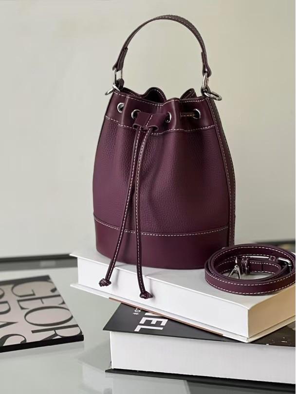 High-End Genuine Leather Patchwork Bucket Bag: Drawstring, Fashionable Design, Women’s Simple Casual Crossbody Handbag