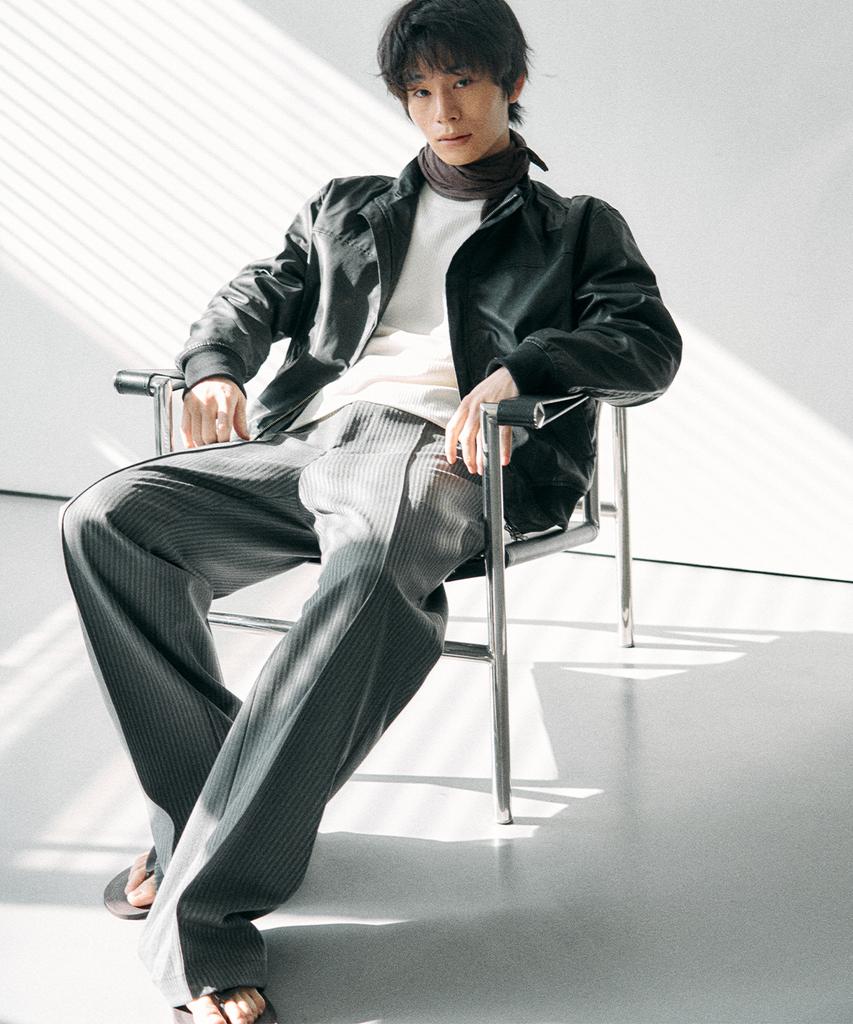 Leondi Matte Stripe Semi-Wide Slacks - Charcoal
