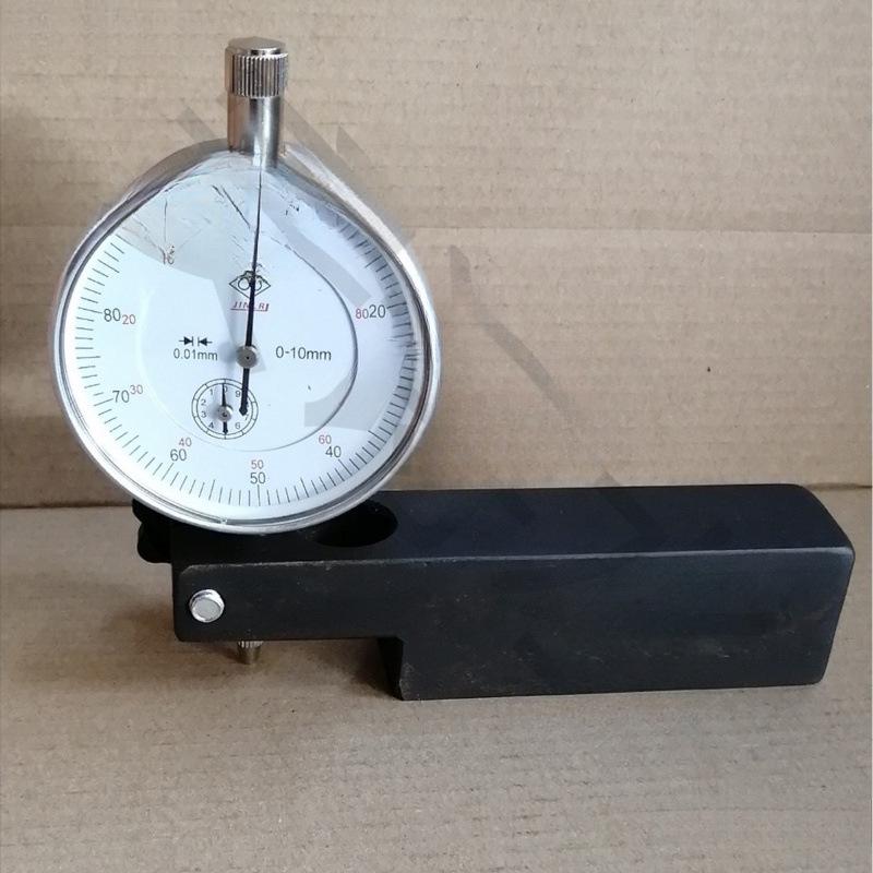 

Інструмент для вимірювання виступу гільзи циліндра Base 0.7 kg gross