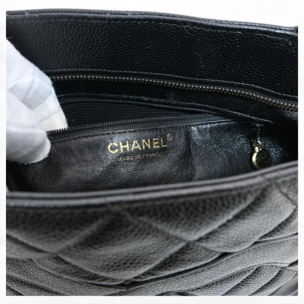 Auth CHANEL Matelasse Reissue Tote Bag Caviar Skin ch99128ht